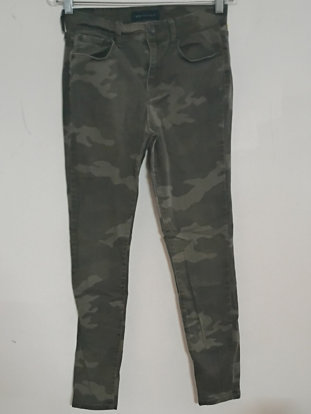 Aeropostale Women's Camo Skinny Jeans in Olive